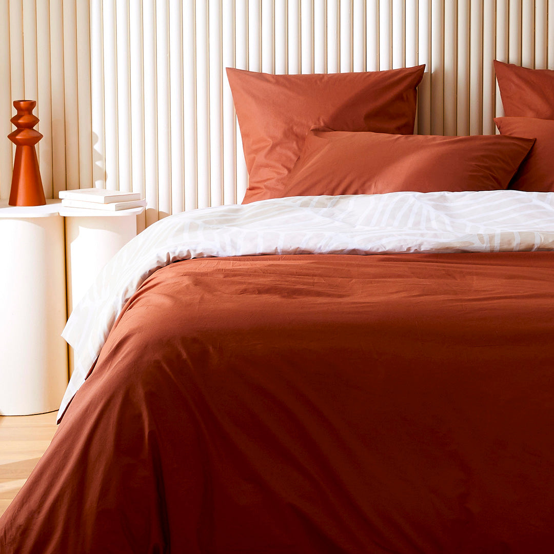 La housse de couette en percale de coton bio - Dunes beige et terracotta
